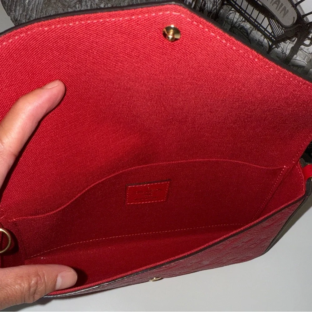 Louis Vuitton Empriente Felicie Cherry Red Crossbody Bag - Picture 4 of 16